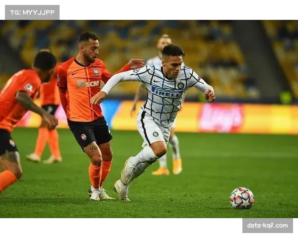 负分开局下的战术博弈:各队赛季策略因积分处罚被迫调整